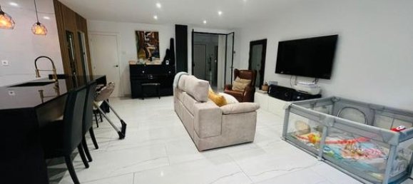 Apartamento de 3 dormitorios en Badalona, Spain No. 136357 6