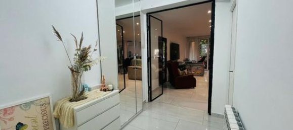 Apartamento de 3 dormitorios en Badalona, Spain No. 136357 3