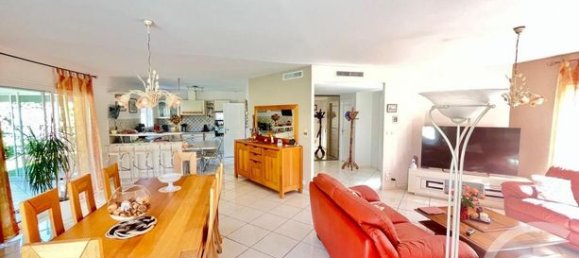 4 bedrooms House in Morlaas, France No. 309177 7