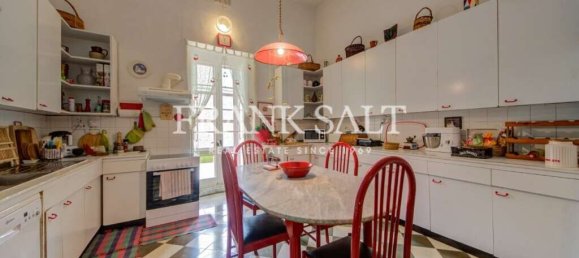 4 غرف نوم فندق في Tarxien, Malta رقم 2711 12