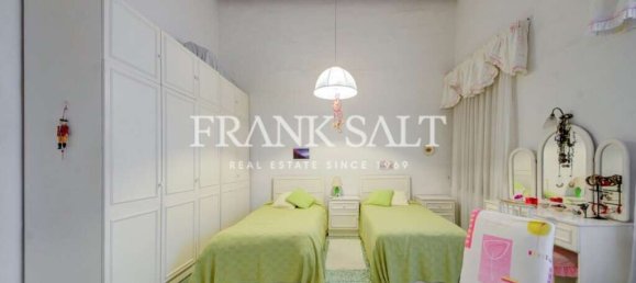 4 غرف نوم فندق في Tarxien, Malta رقم 2711 18