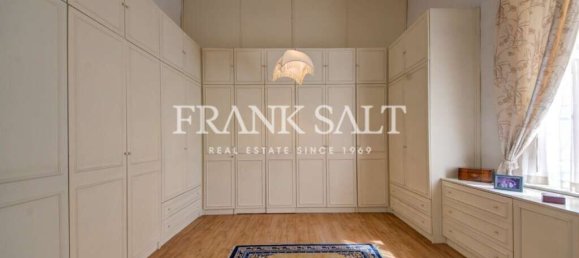 4 غرف نوم فندق في Tarxien, Malta رقم 2711 16