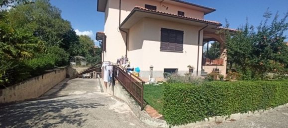 5 rooms Villa in Castiglione del Lago, Italy No. 103509 19
