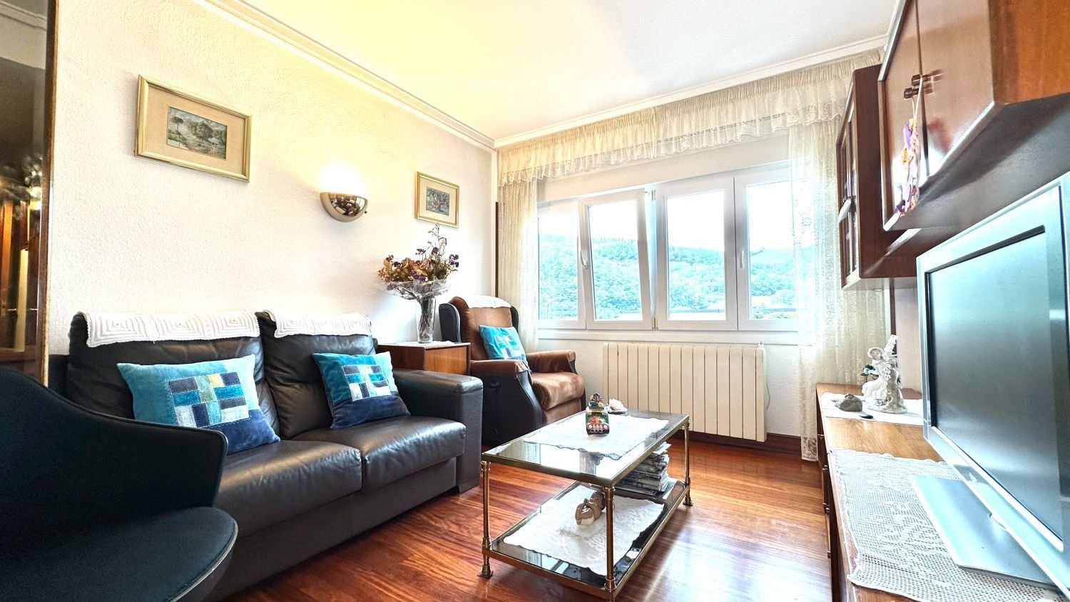 3 bedrooms Apartment in Basque Autonomous Community, Spain No. 248847