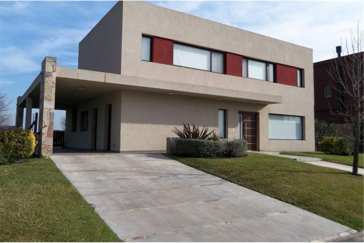 Casa T3 em Pilar, Argentina N.º 9655