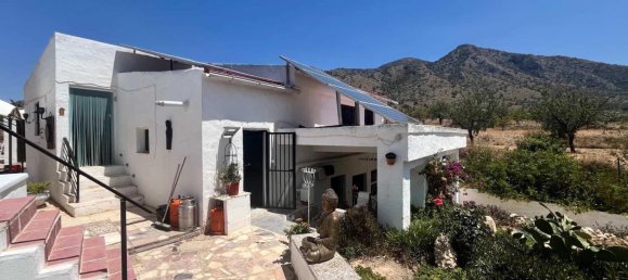 3 bedrooms Villa in Alicante, Spain No. 138162 5