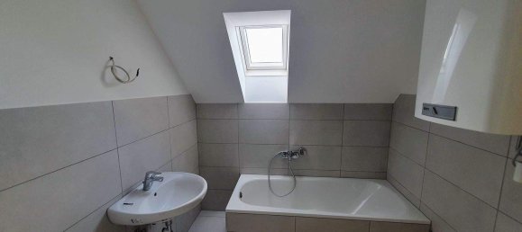 Квартира с 4 комнатами в Винер Нойштадт, Австрия № 177166 12