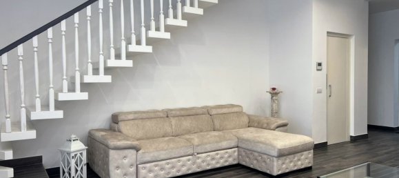 4 bedrooms Villa in Volla, Italy No. 326315 12