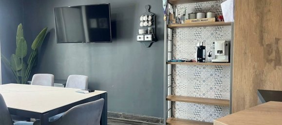 4 bedrooms Villa in Volla, Italy No. 326315 3