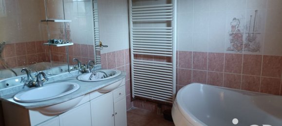 3 bedrooms House in Seine-Maritime, France No. 358819 10