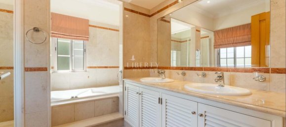 4 bedrooms Villa in Almancil, Portugal No. 137790 16