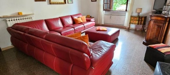 8 rooms Villa in Carrara, Italy No. 111844 6