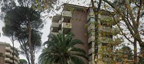 8 bedrooms Apartment in Rome, Italy No. 359817 5