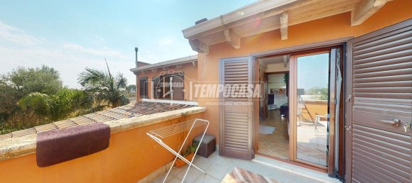 4 غرف نوم فيلا في Cavallino, Italy رقم 326050 12