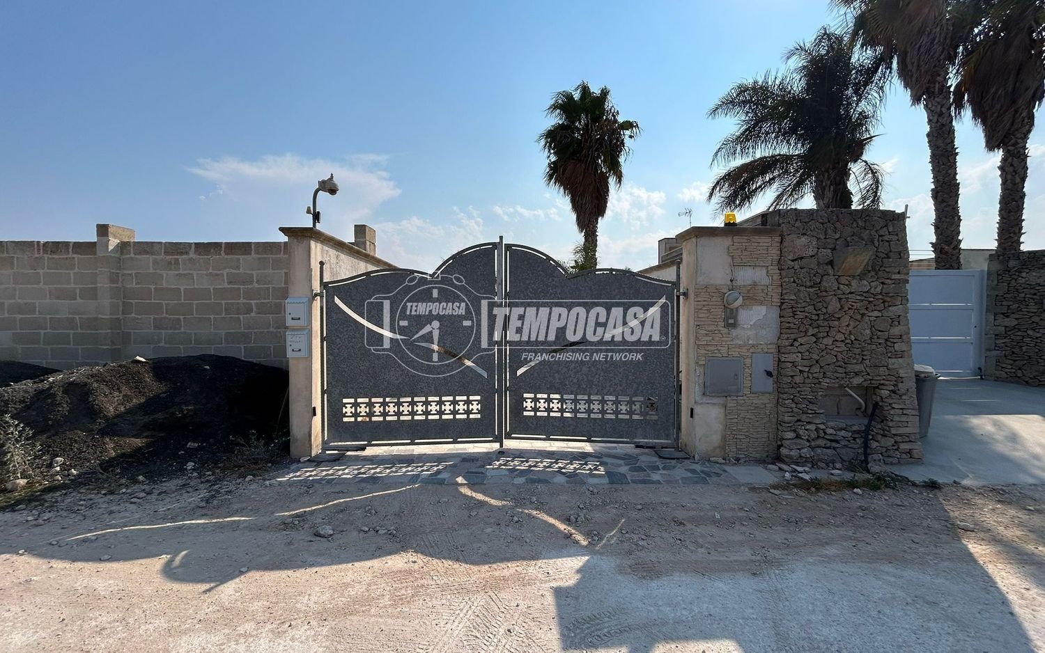 4 غرف نوم فيلا في Cavallino, Italy رقم 326050