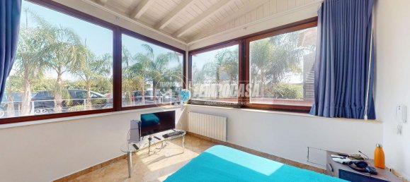 4 غرف نوم فيلا في Cavallino, Italy رقم 326050 16