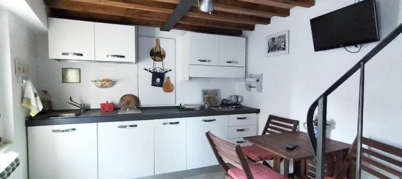 2 bedrooms House in Castiglione d'Orcia, Italy No. 298595 5