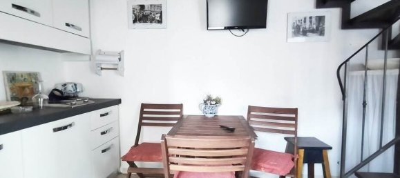 2 bedrooms House in Castiglione d'Orcia, Italy No. 298595 8