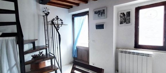 2 bedrooms House in Castiglione d'Orcia, Italy No. 298595 11