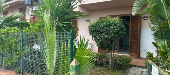 4-salle Appartement à Sant'Alessio Siculo, Italy No. 284352 2