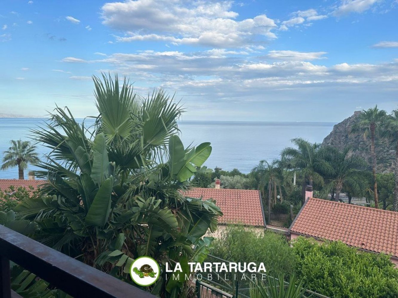 4-salle Appartement à Sant'Alessio Siculo, Italy No. 284352