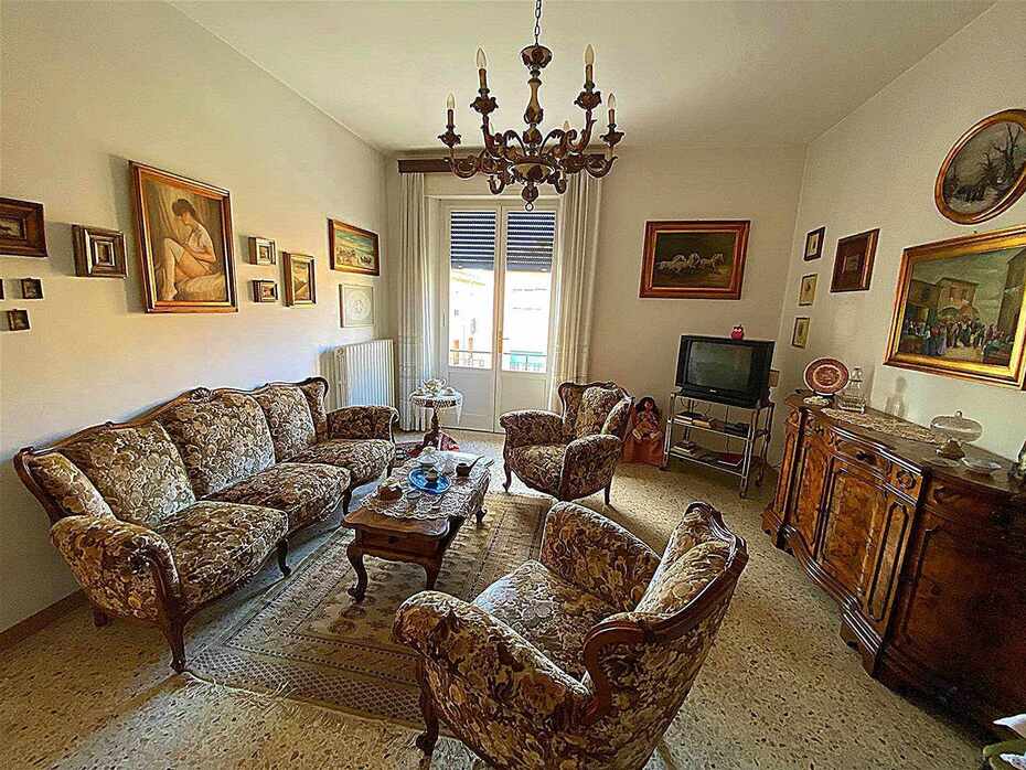 2 bedrooms Apartment in Cecina, Italy No. 114051
