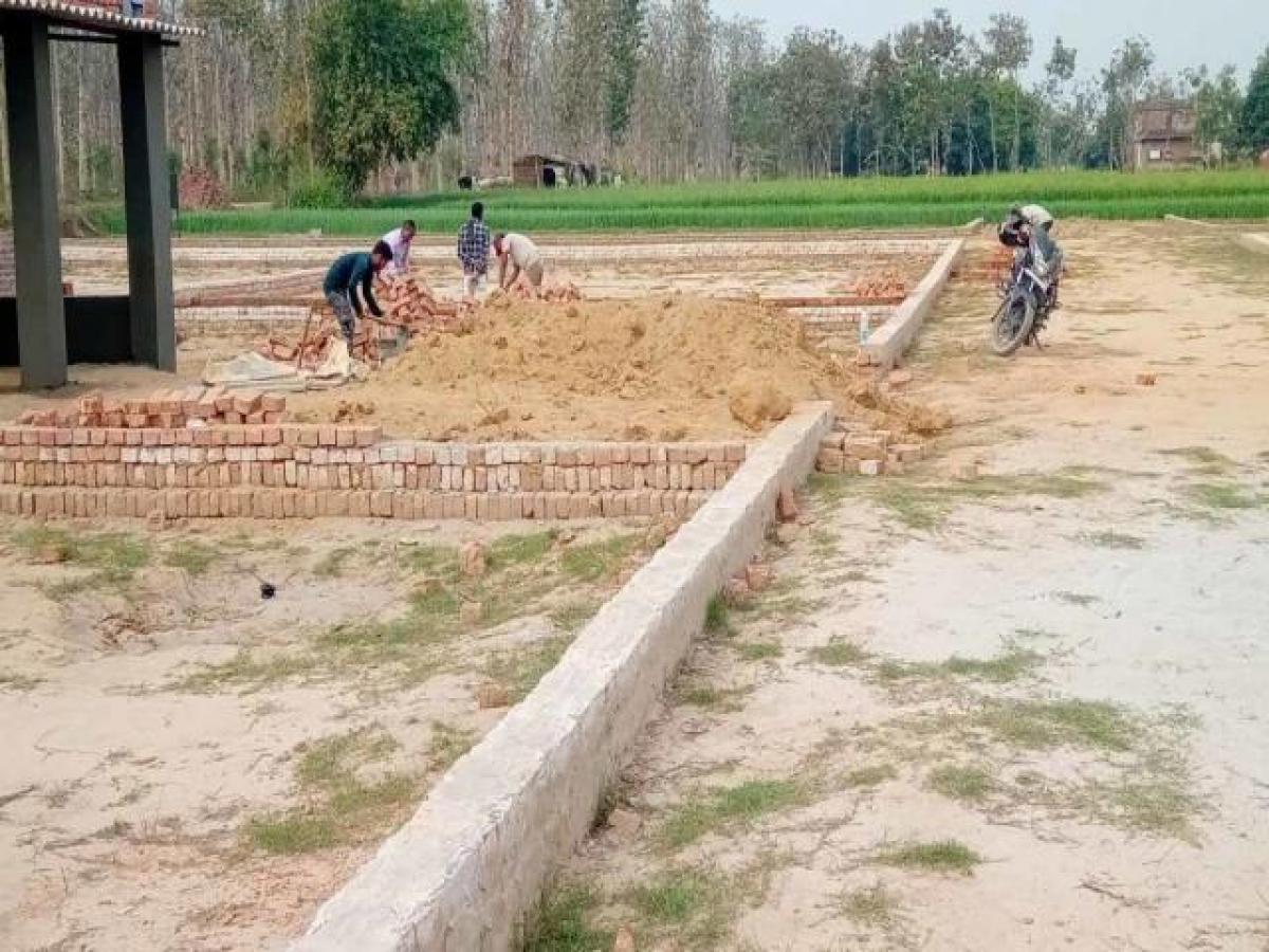 Grundstück in Gorakhpur, India, Nr. 30075