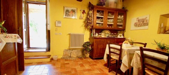 11-Zimmer Haus in Passignano sul Trasimeno, Italy, Nr. 53689 33