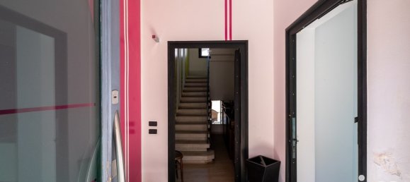 6 Schlafzimmer Gewerbliche Immobilie in Castel Goffredo, Italy, Nr. 300292 3