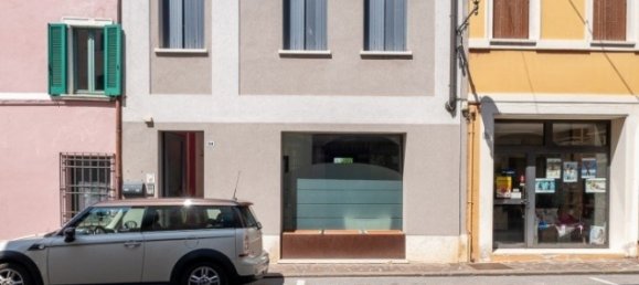 6 Schlafzimmer Gewerbliche Immobilie in Castel Goffredo, Italy, Nr. 300292 2