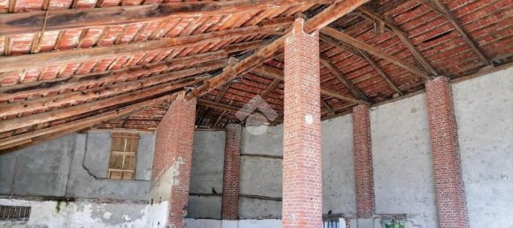 Studio in Virle Piemonte, Italy No. 104638 9