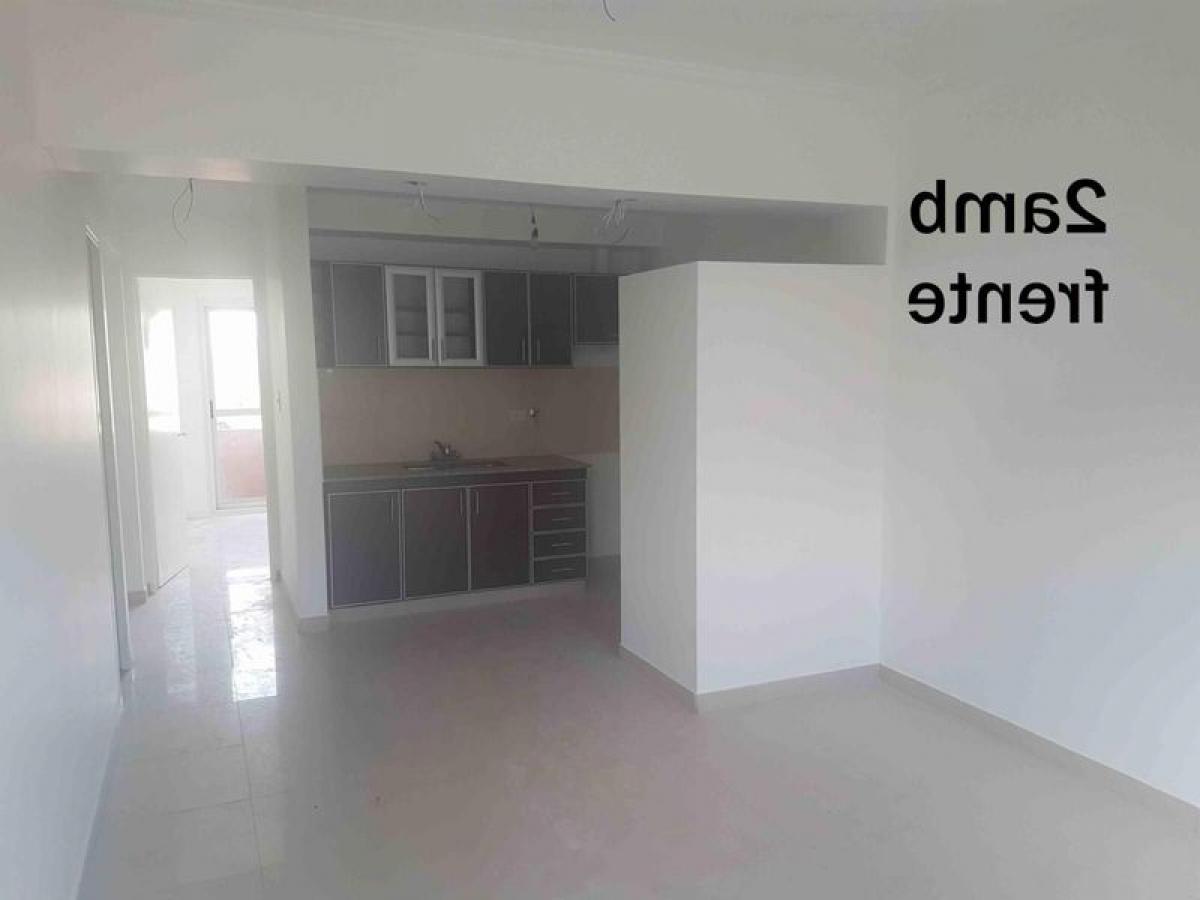 Studio in Bermudez, Argentina No. 15804