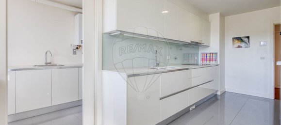 4 Schlafzimmer Wohnung in Porto, Portugal, Nr. 111901 13