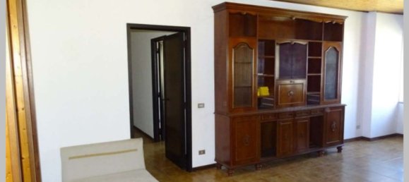 3 Schlafzimmer Wohnung in Maleo, Italy, Nr. 373829 17