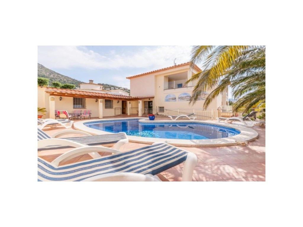 Casa de 5 dormitorios en Roses, Spain No. 196284