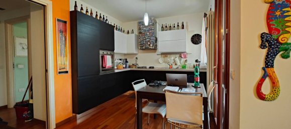 5 bedrooms Apartment in Pesaro, Italy No. 329956 3