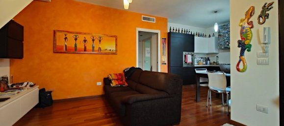 5 bedrooms Apartment in Pesaro, Italy No. 329956 2