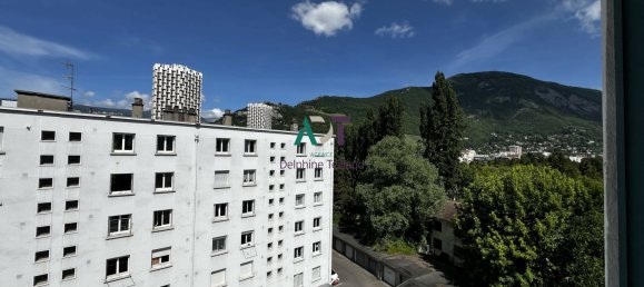 2 chambres Appartement à Grenoble, France No. 362313 2