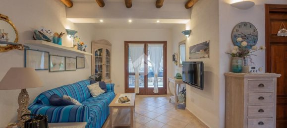 3 bedrooms House in San Teodoro, Italy No. 335461 5