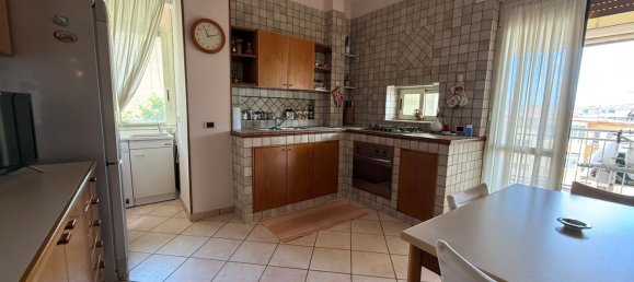 3 bedrooms Apartment in Naples, Italy No. 313999 16