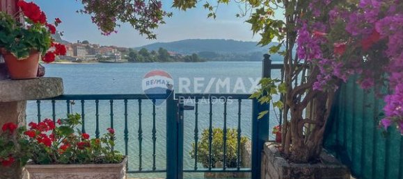 Casa de 3 dormitorios en Poio, Spain No. 190686 9