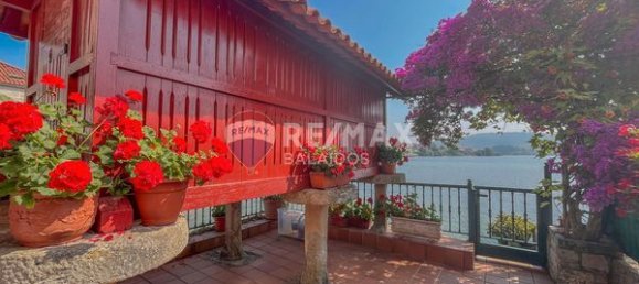 Casa de 3 dormitorios en Poio, Spain No. 190686 8