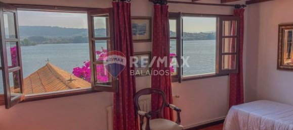 Casa de 3 dormitorios en Poio, Spain No. 190686 2