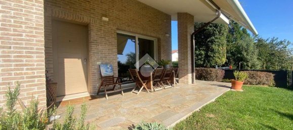 3 chambres Villa à Due Carrare, Italy No. 90280 2