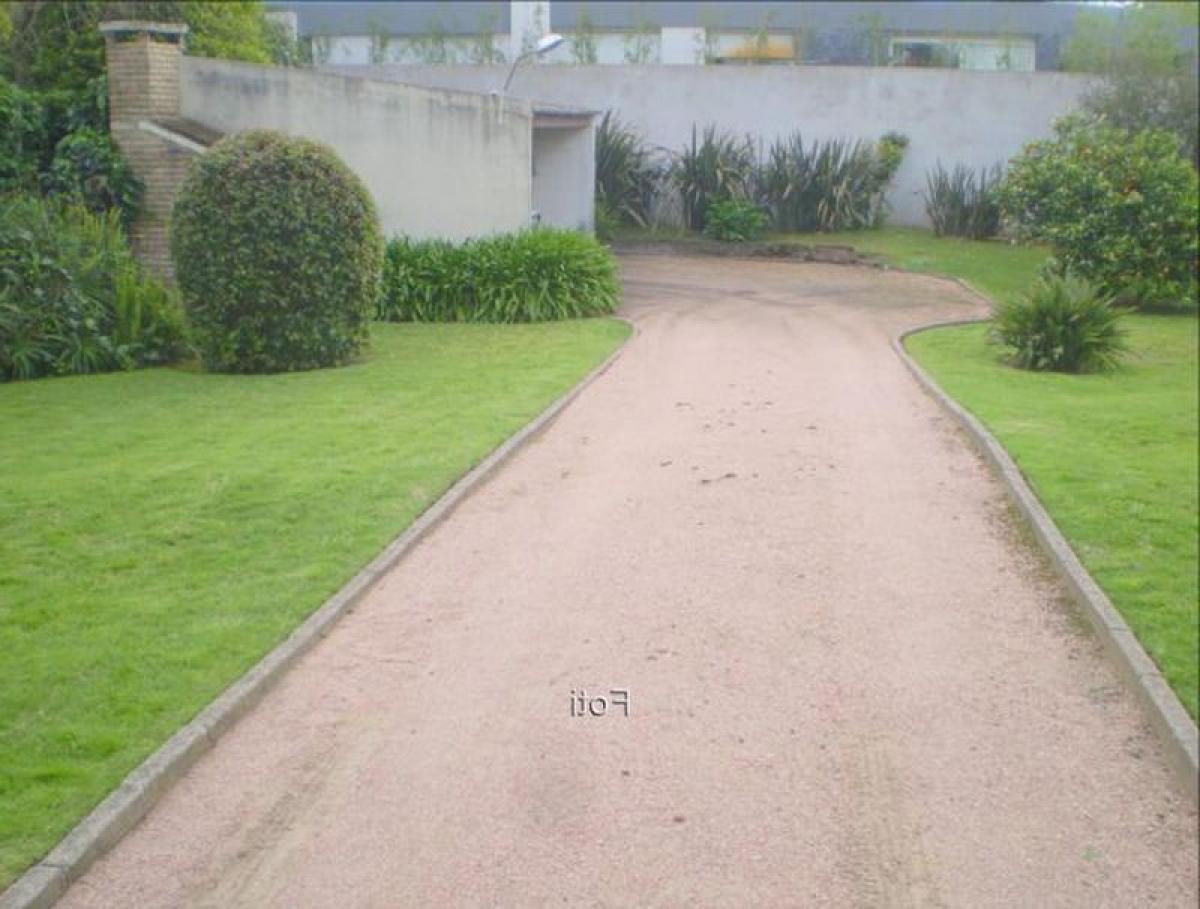 3 bedrooms House in Montevideo, Uruguay No. 1533