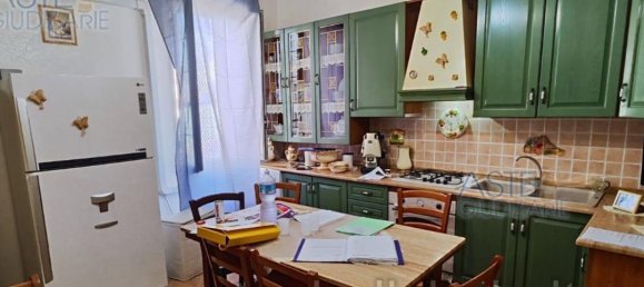Apartamento de 4 dormitorios en Palermo, Italy No. 363672 4