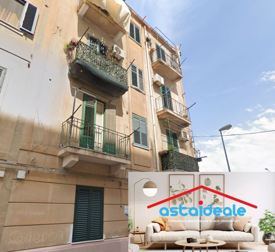 Apartamento de 4 dormitorios en Palermo, Italy No. 363672