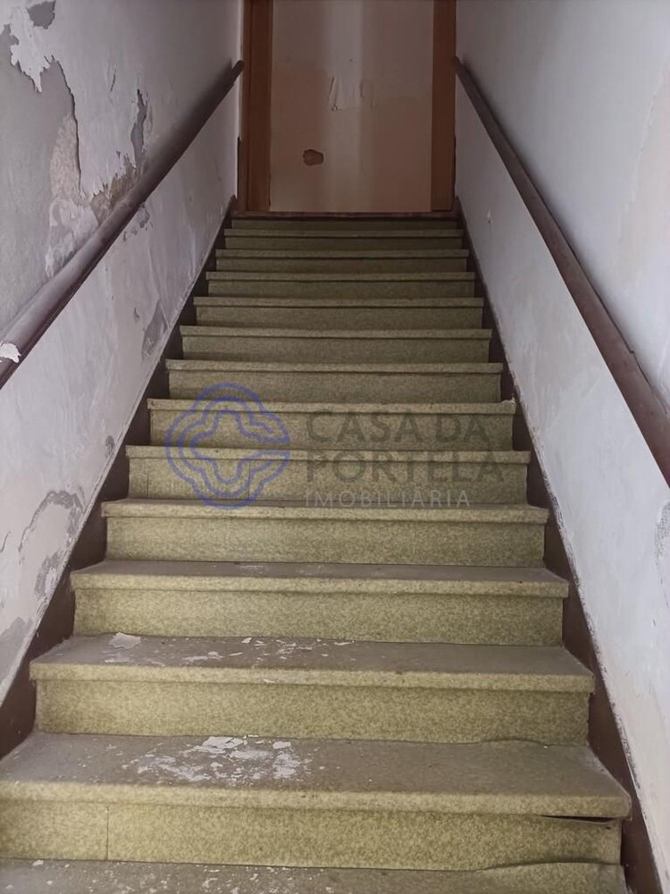 296m² Building in Almada, Portugal No. 318630