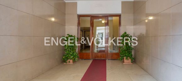 6 rooms Apartment in Rome, Italy No. 68783 21