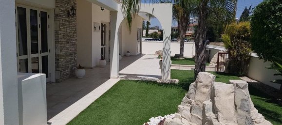 5 Schlafzimmer Stadthaus in Kiti, Cyprus, Nr. 26377 2
